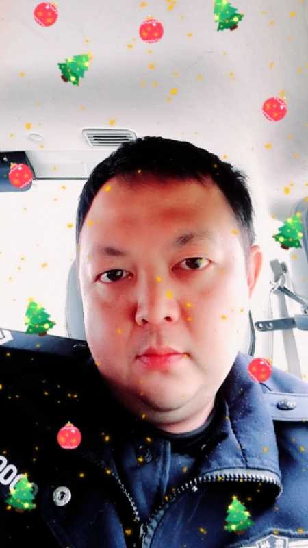 恨孤独的第一张照片--兴义中老年相亲网
