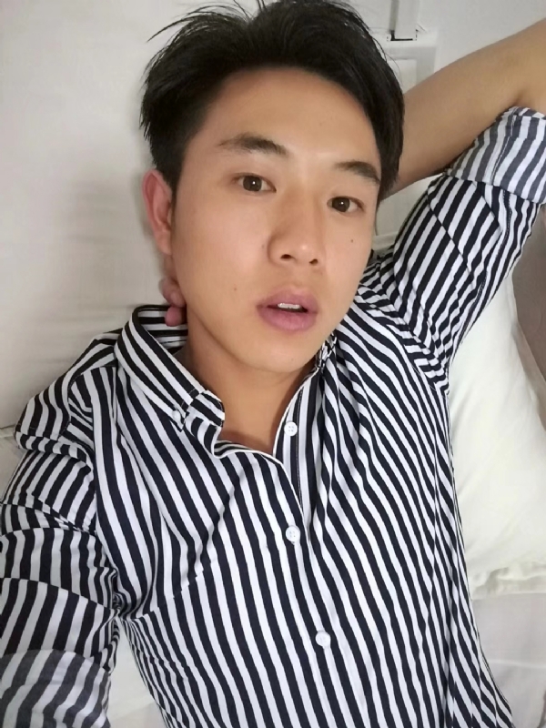 小雷的第二张照片--兴义中老年相亲网